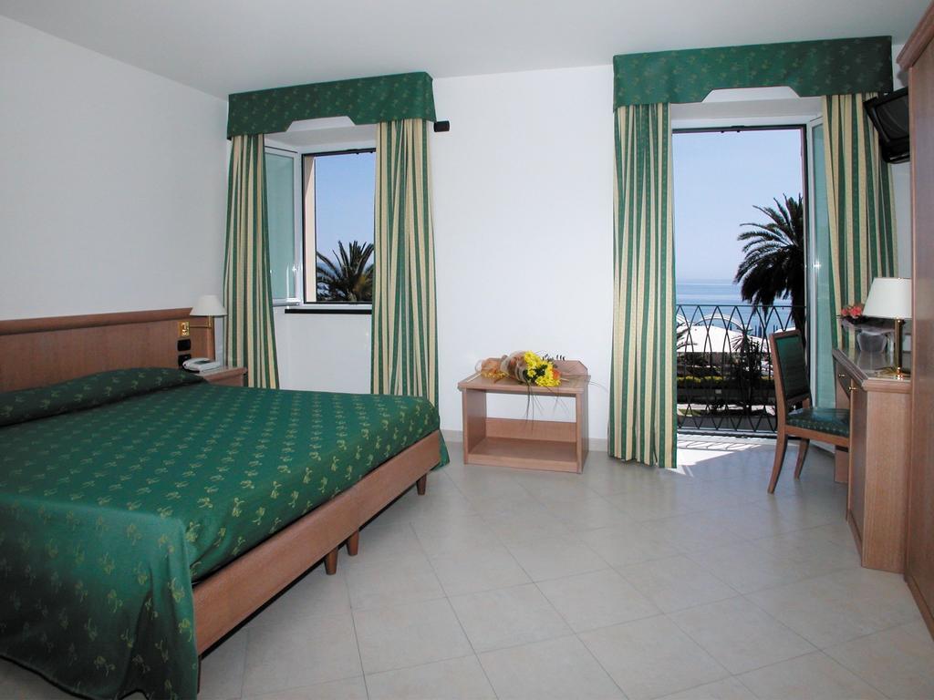 Hotel Riviera Arenzano Room photo